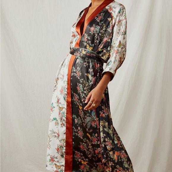HAH Other - HAH PRINTED LONGLINE CAFTAN BILLOWY SILHOUETTE BUTTERFLY PRINT BELTED SIZE XS
